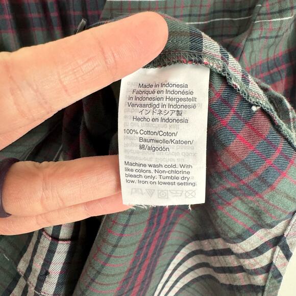 Madewell V-Neck Button Down Shirt in Pineview Plaid Green Flannel Top - Picture 12 of 13